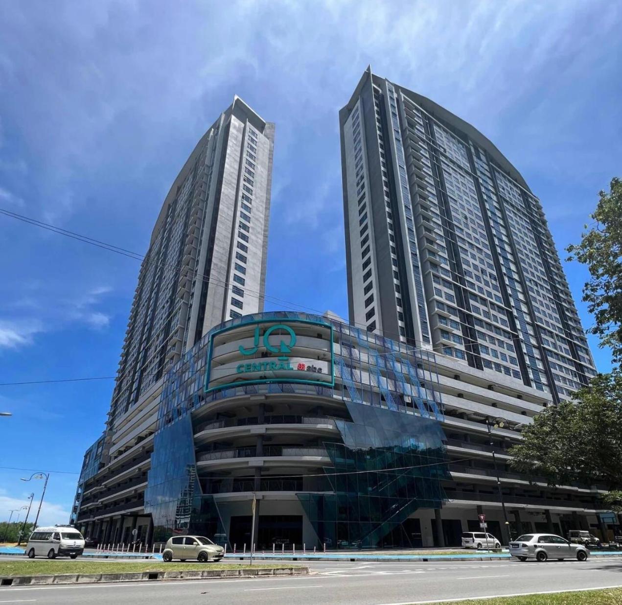 Jq Tower2 Jy - Mt Kinabalu View And Seaview, Contactless Self Check-in, Free Wifi Apartment Kota Kinabalu